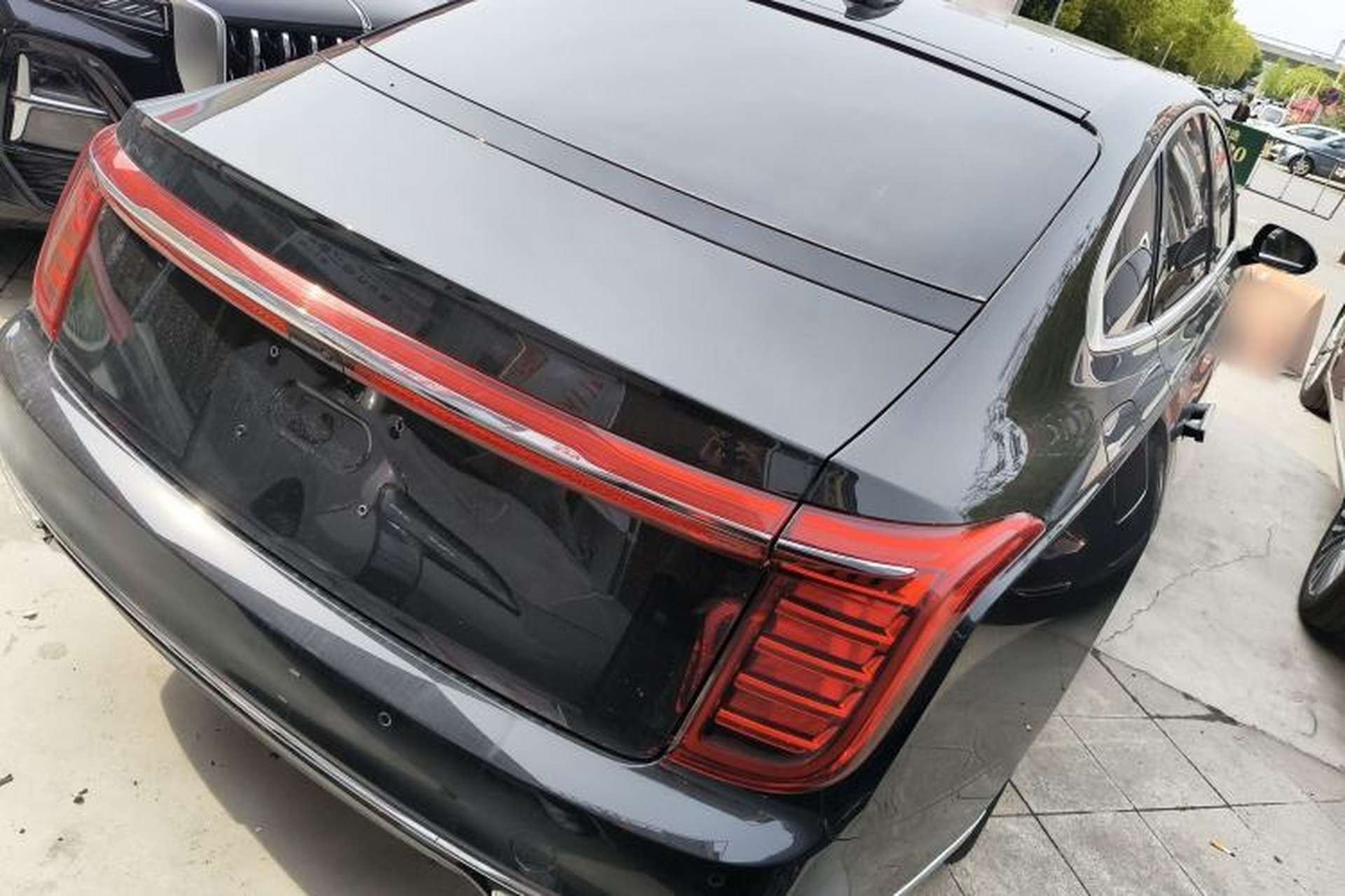 Used Hongqi H9 2022 2.0T Smart Connect Flagship Edition Rear Right 45 Deg