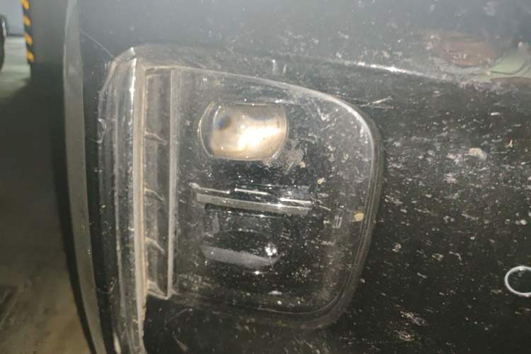 Used Hongqi H9 2022 2.0T Smart Connect Flagship Edition Right Front Headlight