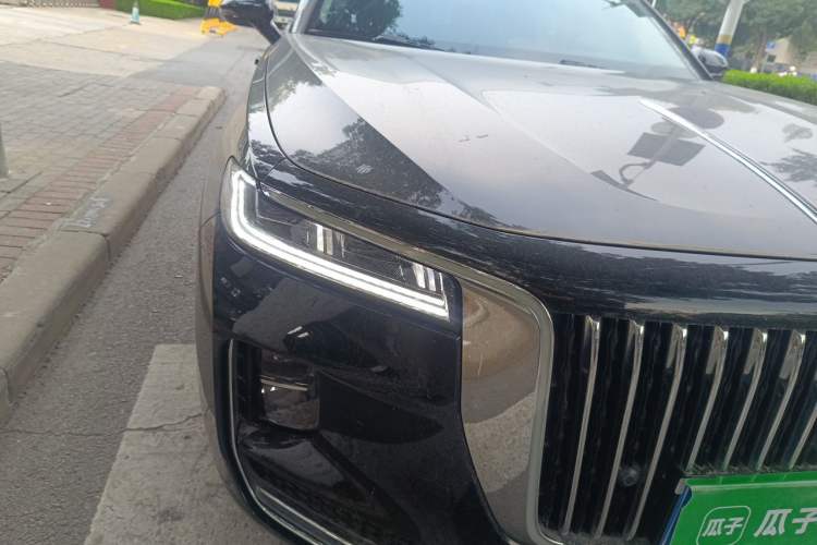Used Hongqi H9 2022 2.0T Smart Connect Flagship Edition Right Front Headlight