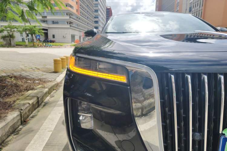 Used Hongqi H9 2022 2.0T Smart Connect Flagship Edition Right Front Headlight