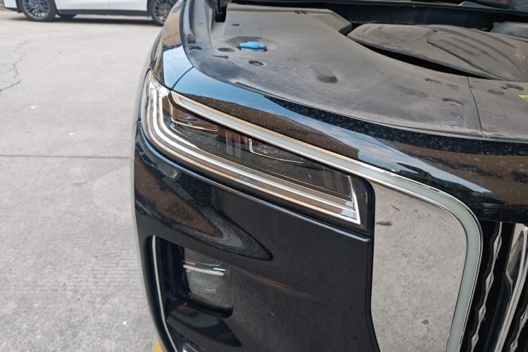 Used Hongqi H9 2022 2.0T Smart Connect Flagship Edition Right Front Headlight