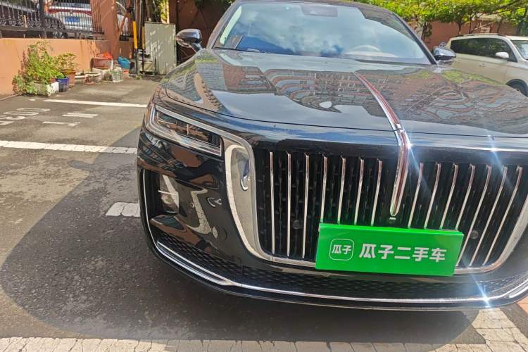 Used Hongqi H9 2022 2.0T Smart Connect Flagship Edition Right Front Headlight