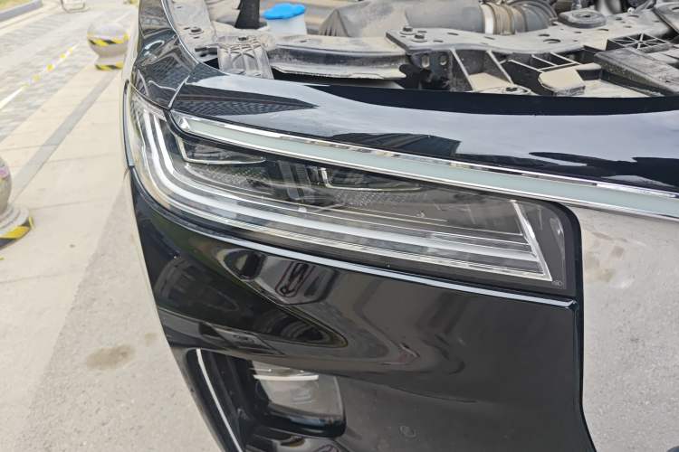 Used Hongqi H9 2022 2.0T Smart Connect Flagship Edition Right Front Headlight