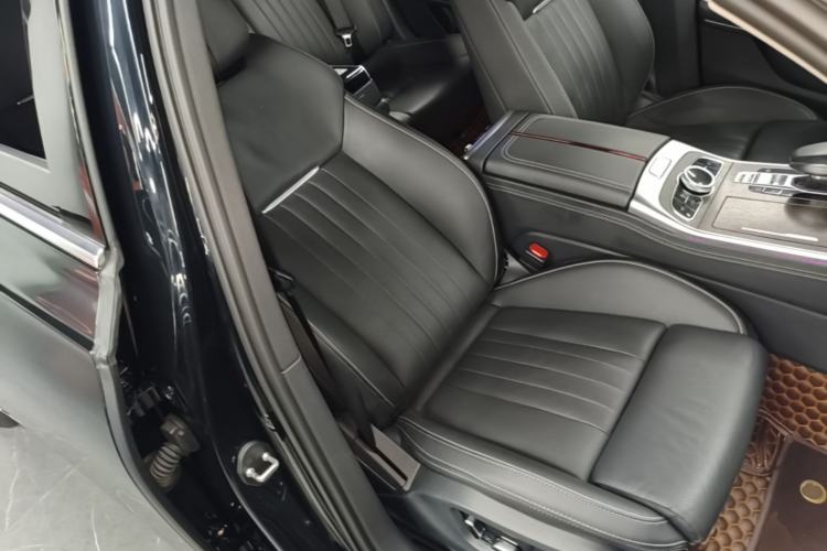 Used Hongqi H9 2022 2.0T Smart Connect Flagship Edition Right Front Seat