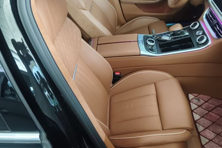 Used Hongqi H9 2022 3.0T Smart Connect Flagship Four-Seater Version Right Front Seat