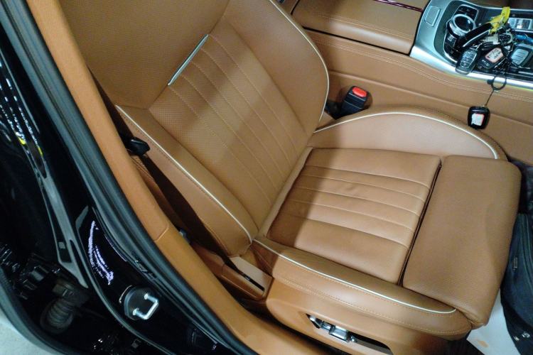 Used Hongqi H9 2022 2.0T Smart Connect Flagship Edition Right Front Seat