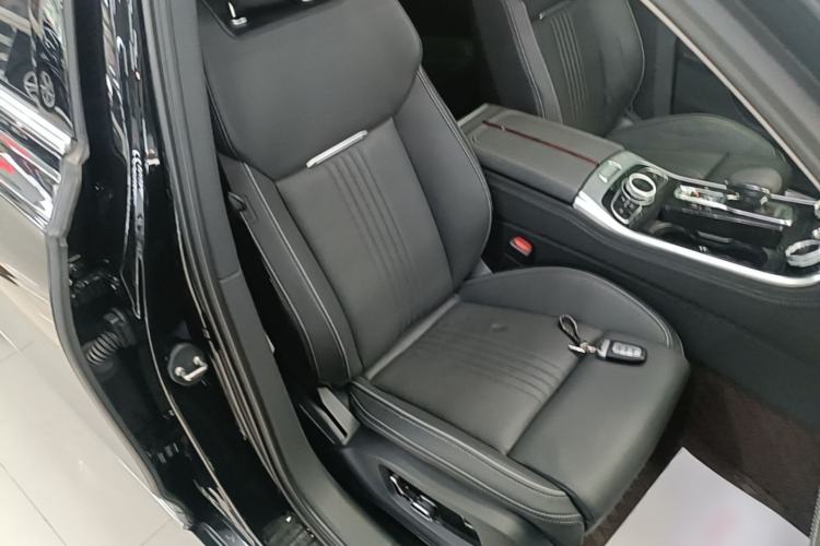 Used Hongqi H9 2022 2.0T Smart Connect Flagship Edition Right Front Seat