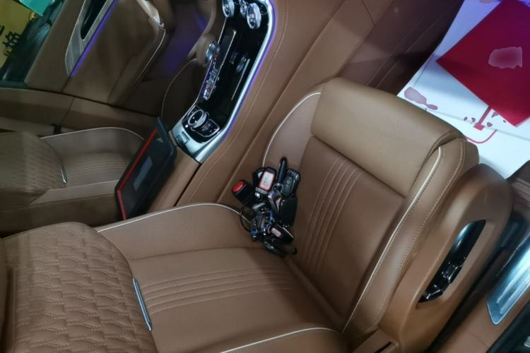 Used Hongqi H9 2022 2.0T Smart Connect Flagship Edition Right Front Seat