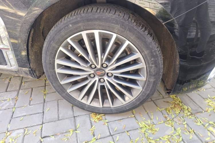 Used Hongqi H9 2022 2.0T Smart Connect Flagship Edition Right Front Wheel Hub