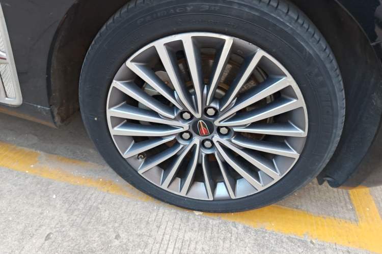 Used Hongqi H9 2022 2.0T Smart Connect Flagship Edition Right Front Wheel Hub