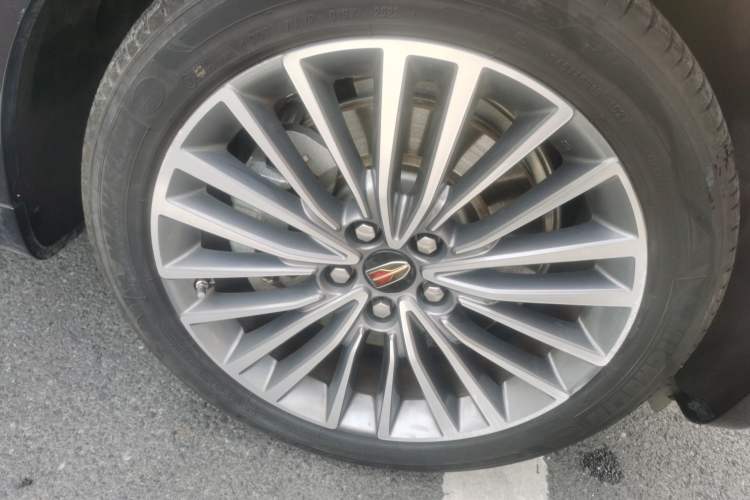 Used Hongqi H9 2022 2.0T Smart Connect Flagship Edition Right Front Wheel Hub