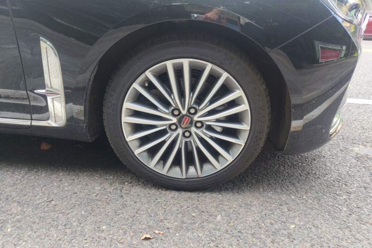 Used Hongqi H9 2022 2.0T Smart Connect Flagship Edition Right Front Wheel Hub
