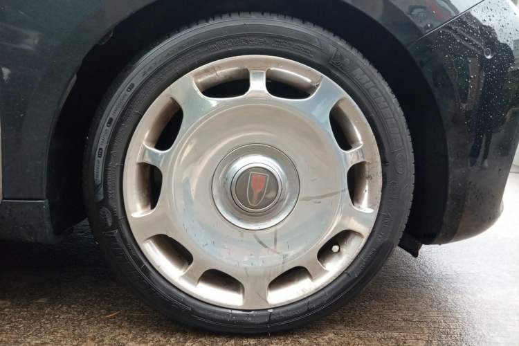 Used Hongqi H9 2022 3.0T Smart Connect Flagship Edition Right Front Wheel Hub