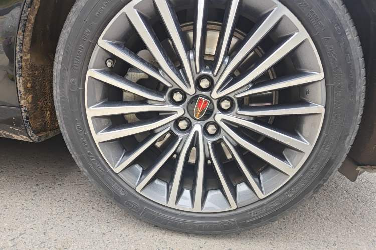 Used Hongqi H9 2022 2.0T Smart Connect Flagship Edition Right Front Wheel Hub