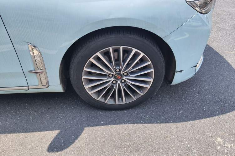 Used Hongqi H9 2022 2.0T Smart Connect Flagship Edition Right Front Wheel Hub