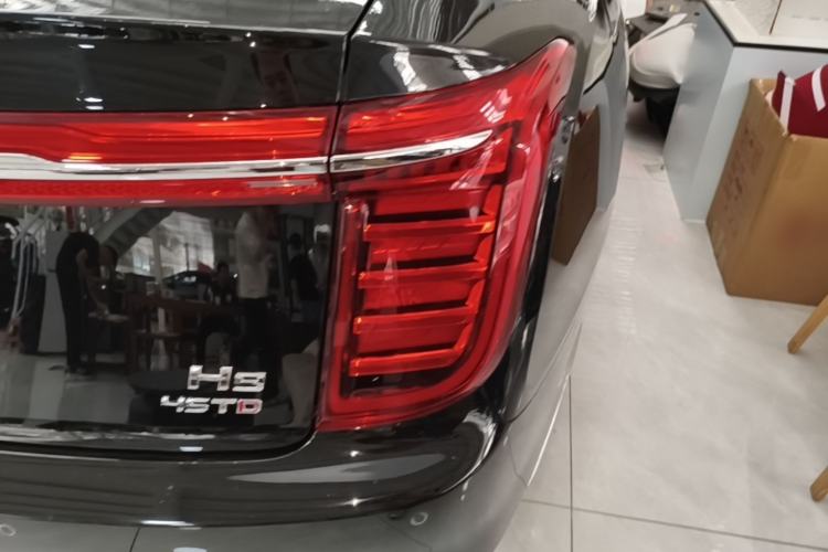 Used Hongqi H9 2022 2.0T Smart Connect Flagship Edition Right Rear Taillight