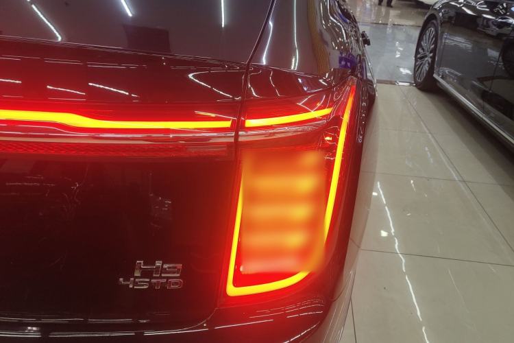 Used Hongqi H9 2022 2.0T Smart Connect Flagship Edition Right Rear Taillight