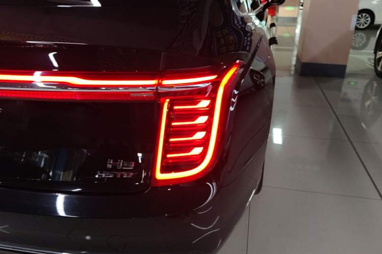 Used Hongqi H9 2022 2.0T Smart Connect Flagship Edition Right Rear Taillight