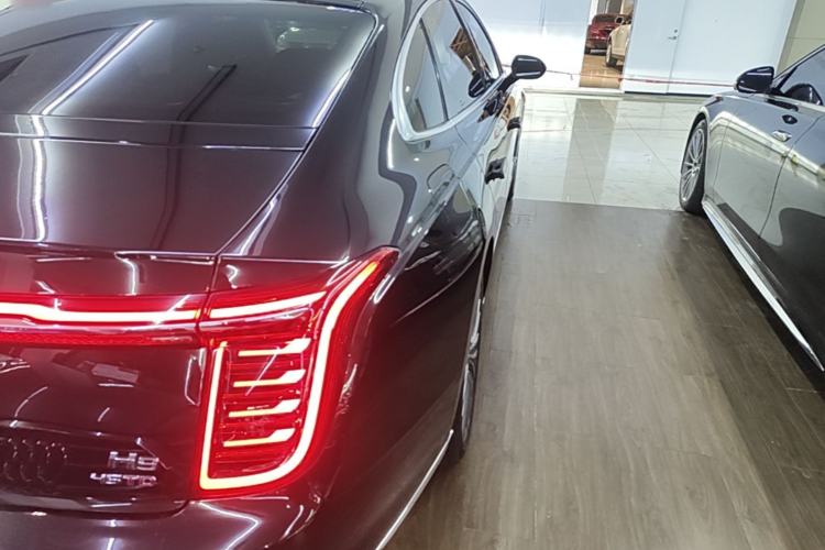 Used Hongqi H9 2022 2.0T Smart Connect Flagship Edition Right Rear Taillight