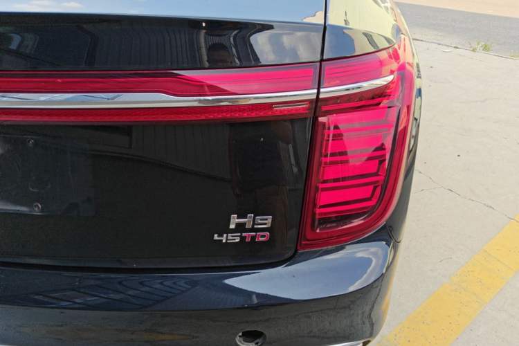 Used Hongqi H9 2022 2.0T Smart Connect Flagship Edition Right Rear Taillight