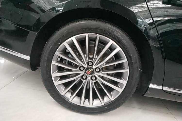 Used Hongqi H9 2022 2.0T Smart Connect Flagship Edition Right Rear Wheel Hub
