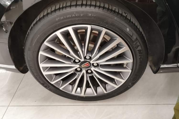Used Hongqi H9 2022 2.0T Smart Connect Flagship Edition Right Rear Wheel Hub