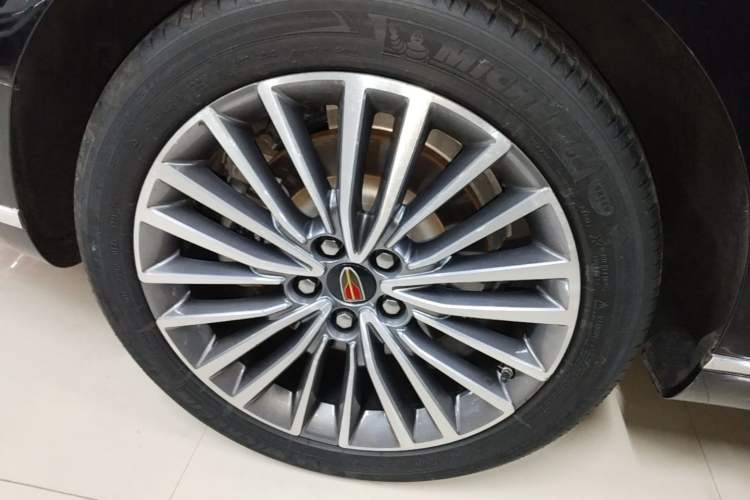 Used Hongqi H9 2022 2.0T Smart Connect Flagship Edition Right Rear Wheel Hub