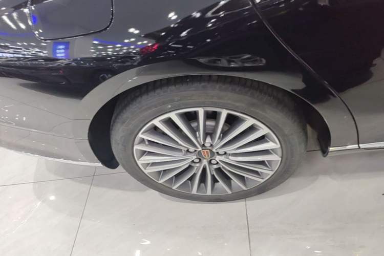Used Hongqi H9 2022 2.0T Smart Connect Flagship Edition Right Rear Wheel Hub