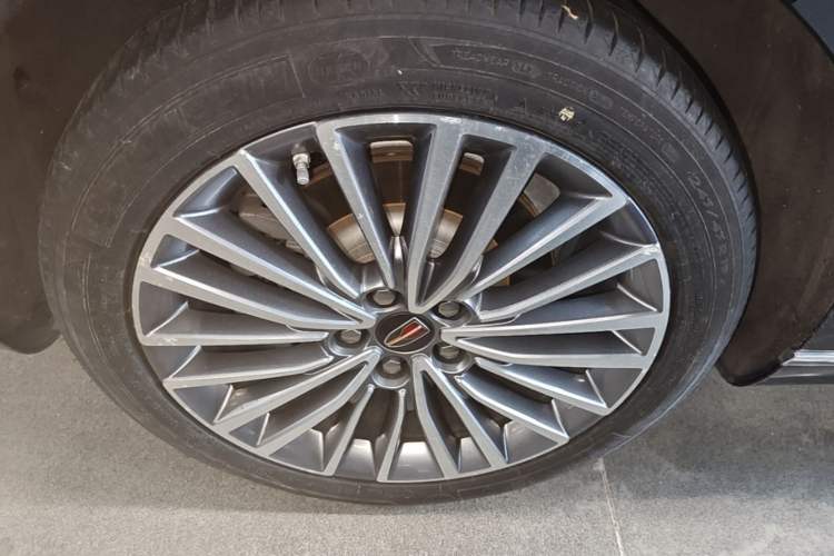 Used Hongqi H9 2022 2.0T Smart Connect Flagship Edition Right Rear Wheel Hub