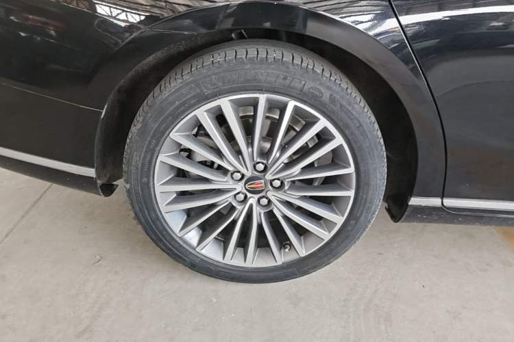 Used Hongqi H9 2022 2.0T Smart Connect Flagship Edition Right Rear Wheel Hub