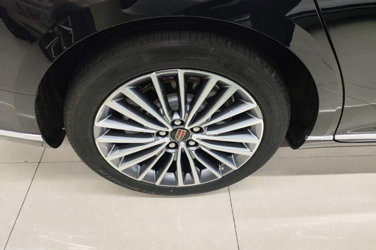 Used Hongqi H9 2022 2.0T Smart Connect Flagship Edition Right Rear Wheel Hub
