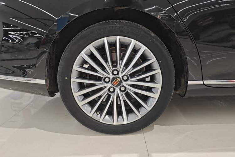 Used Hongqi H9 2022 2.0T Smart Connect Flagship Edition Right Rear Wheel Hub