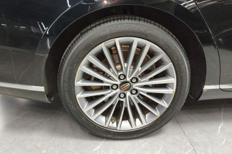 Used Hongqi H9 2022 2.0T Smart Connect Flagship Edition Right Rear Wheel Hub