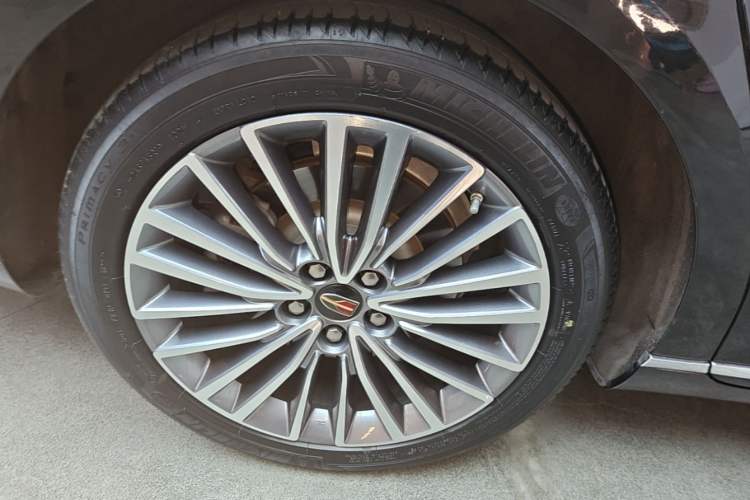 Used Hongqi H9 2022 2.0T Smart Connect Flagship Edition Right Rear Wheel Hub