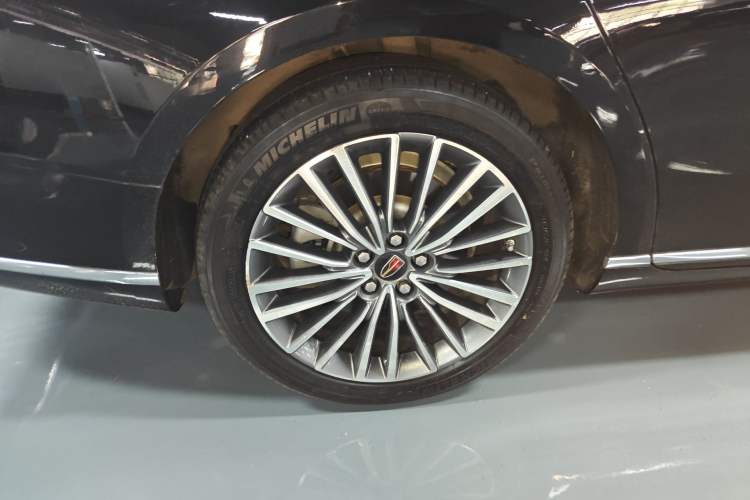 Used Hongqi H9 2022 2.0T Smart Connect Flagship Edition Right Rear Wheel Hub