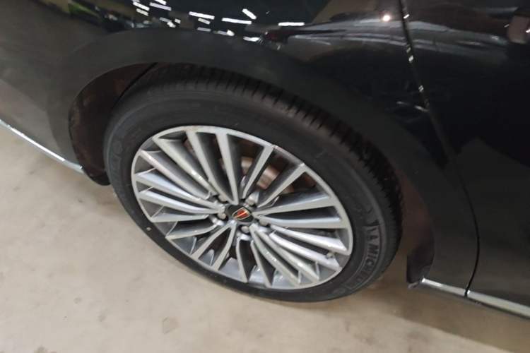 Used Hongqi H9 2022 2.0T Smart Connect Flagship Edition Right Rear Wheel Hub