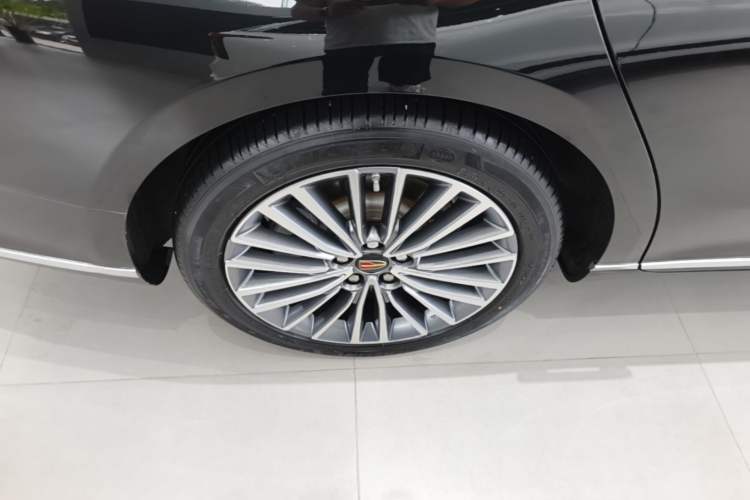 Used Hongqi H9 2022 2.0T Smart Connect Flagship Edition Right Rear Wheel Hub