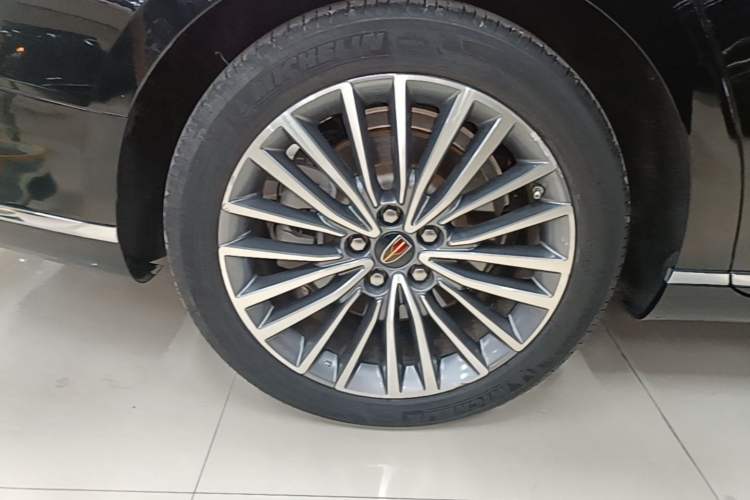 Used Hongqi H9 2022 2.0T Smart Connect Flagship Edition Right Rear Wheel Hub