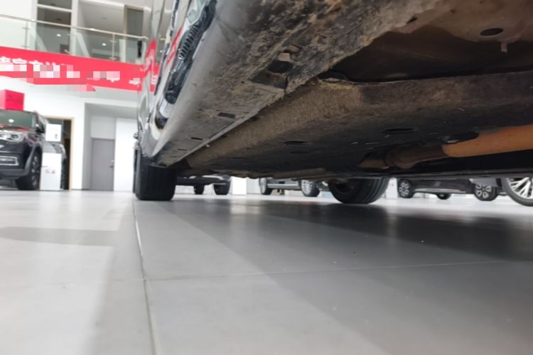 Used Hongqi H9 2022 2.0T Smart Connect Flagship Edition Right Side Sill