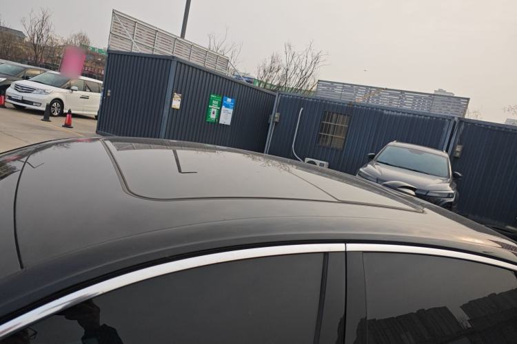 Used Hongqi H9 2022 2.0T Smart Connect Flagship Edition Roof