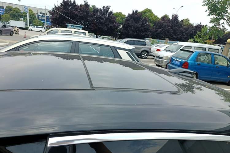 Used Hongqi H9 2022 2.0T Smart Connect Flagship Edition Roof