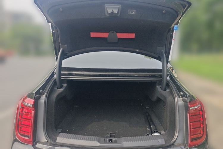 Used Hongqi H9 2022 2.0T Smart Connect Flagship Edition Trunk