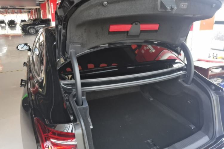 Used Hongqi H9 2022 2.0T Smart Connect Flagship Edition Trunk