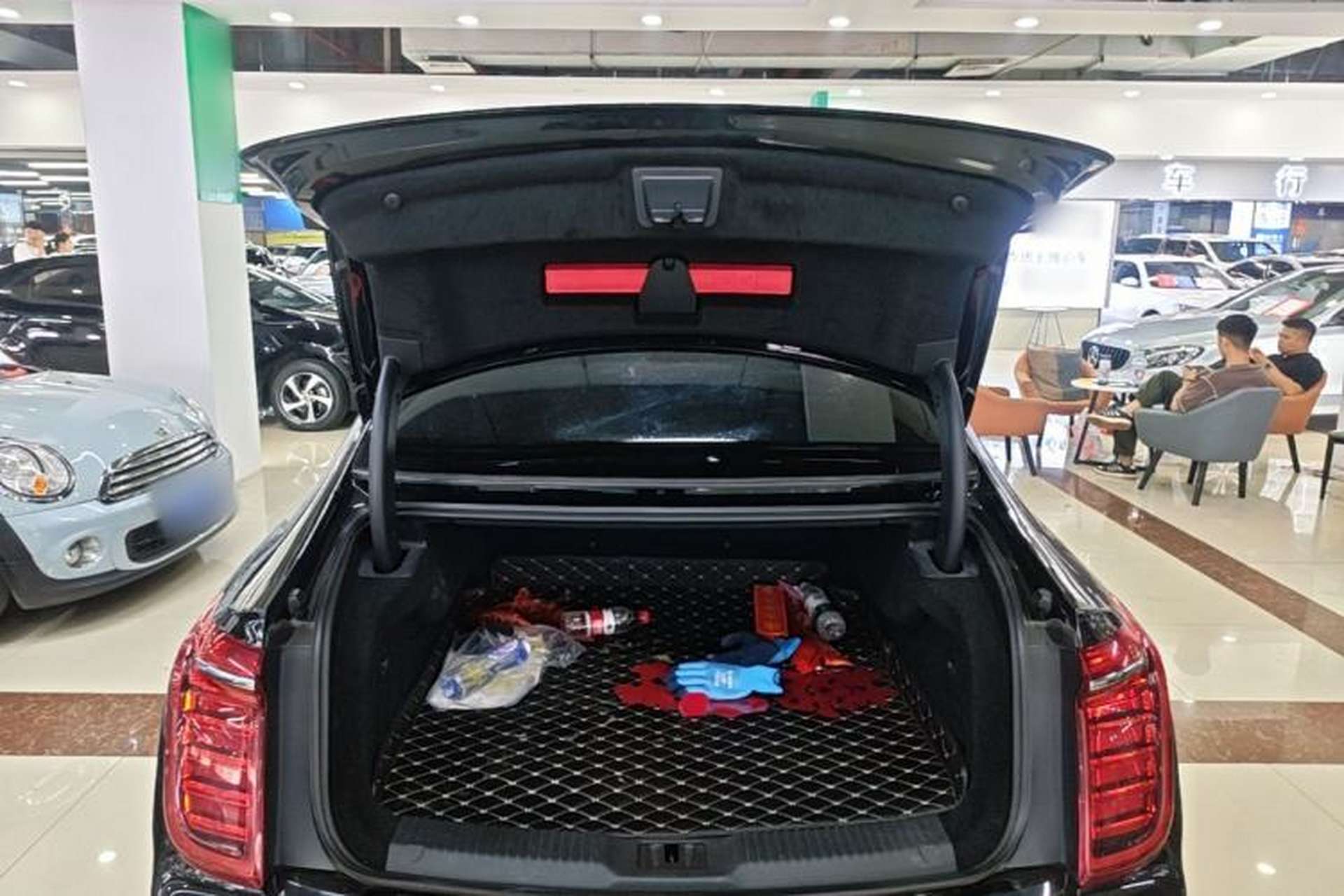Used Hongqi H9 2022 2.0T Smart Connect Flagship Edition Trunk
