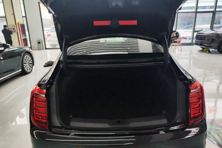 Used Hongqi H9 2022 2.0T Smart Connect Flagship Edition Trunk
