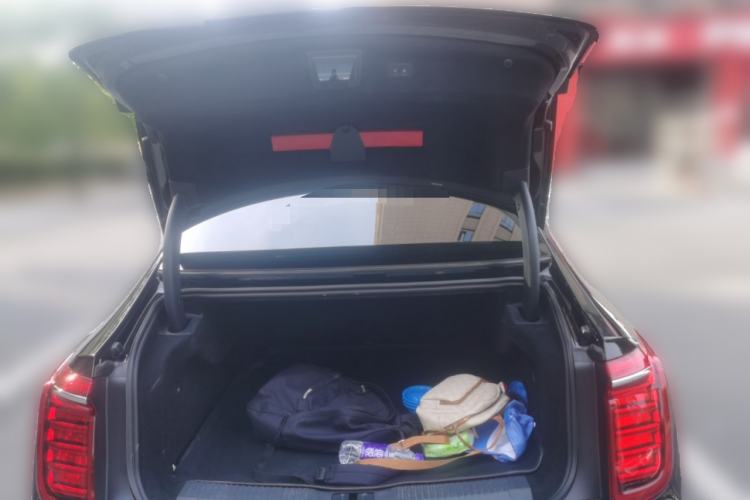 Used Hongqi H9 2022 2.0T Smart Connect Flagship Edition Trunk