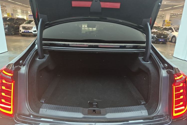 Used Hongqi H9 2022 2.0T Smart Connect Flagship Edition Trunk