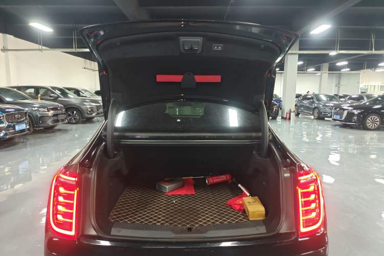 Used Hongqi H9 2022 2.0T Smart Connect Flagship Edition Trunk