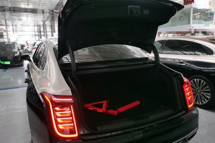 Used Hongqi H9 2022 2.0T Smart Connect Flagship Edition Trunk