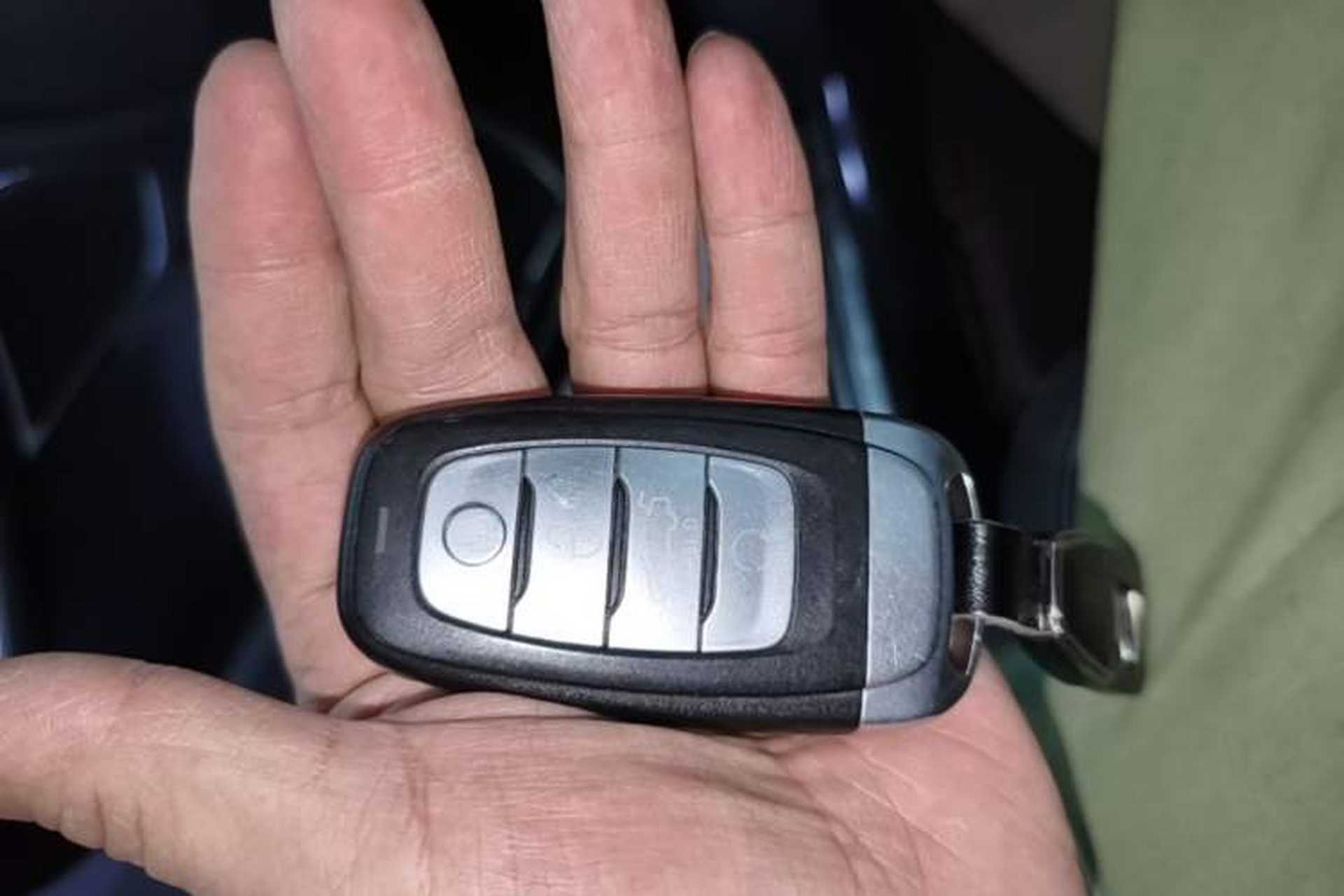 Used Hongqi H9 2022 2.0T Smart Connect Flagship Edition Vehicle Key